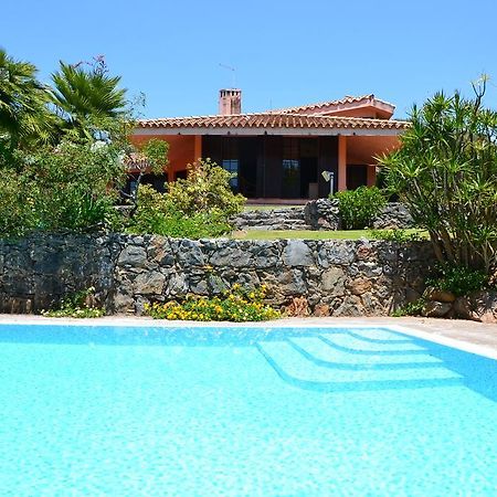 A Casa Di Angela B&B Carbonia Bagian luar foto