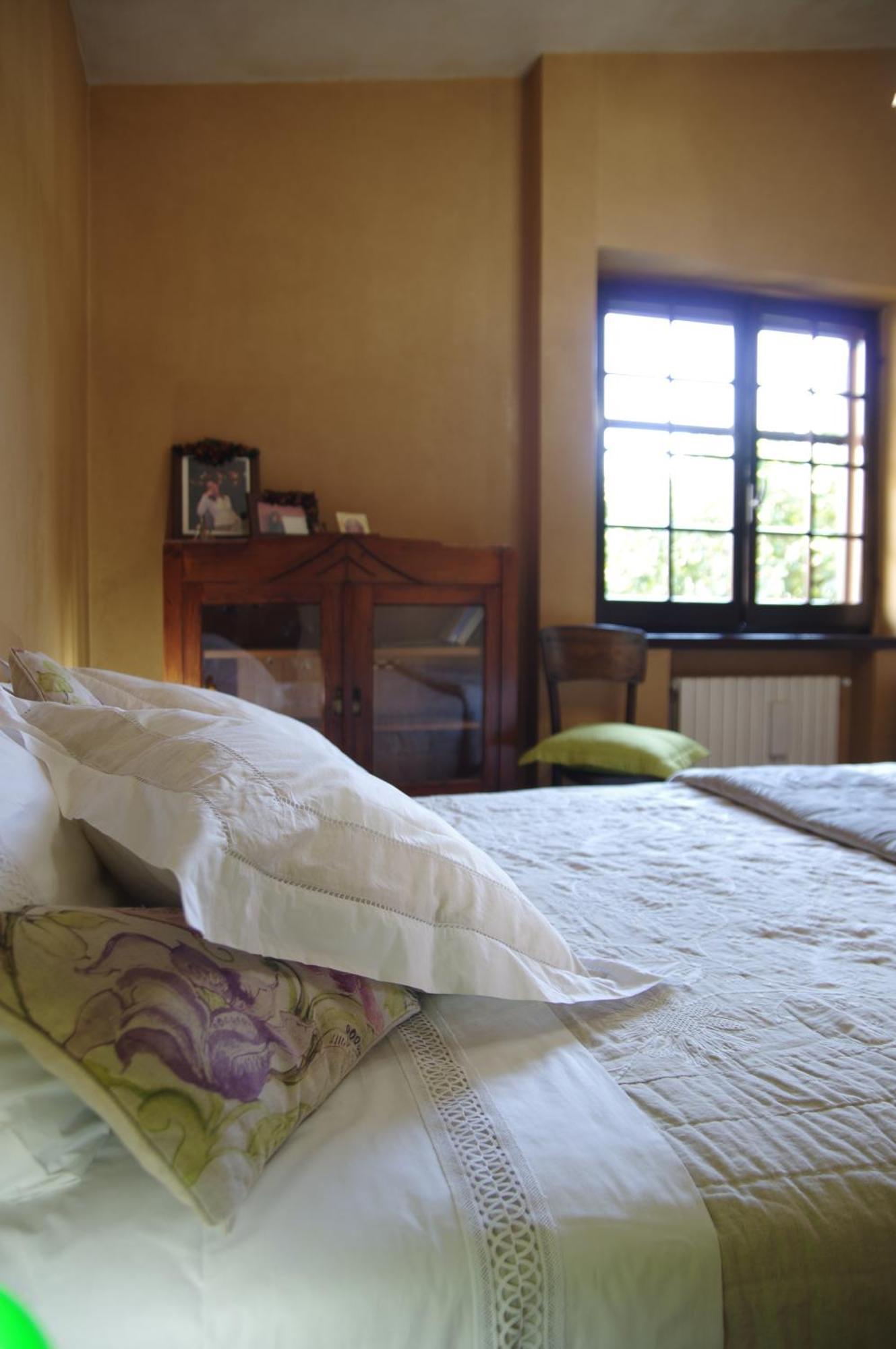 A Casa Di Angela B&B Carbonia Bagian luar foto