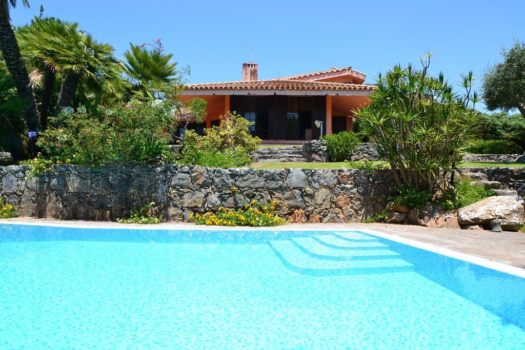 A Casa Di Angela B&B Carbonia Bagian luar foto