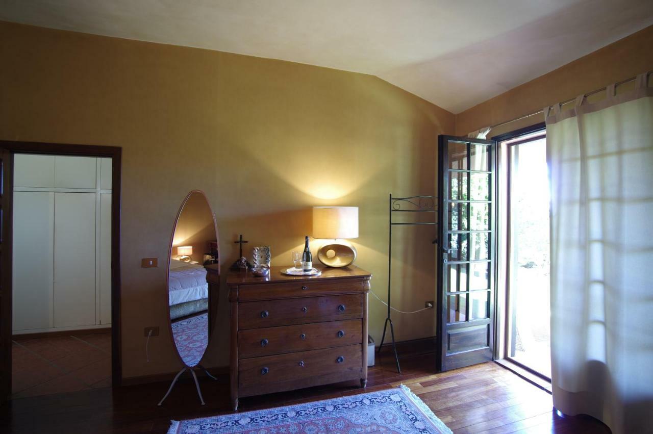 A Casa Di Angela B&B Carbonia Bagian luar foto